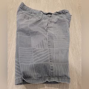 Forever twentyone men's patterned shorts